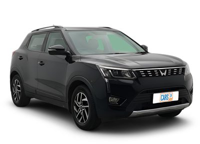 Mahindra XUV300-img